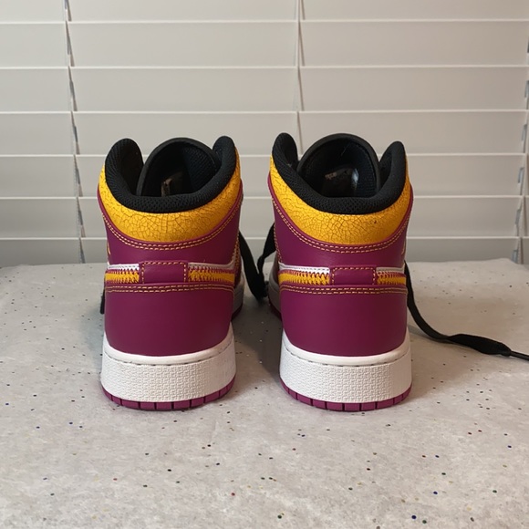 Nike Jordan “para mi familia”special edition boys size 6.5Y like new - Picture 4 of 12